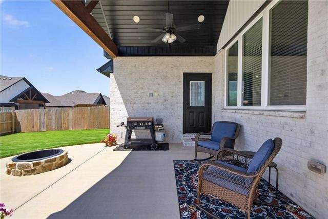 1901 Higgins Street, Pea Ridge, AR 72751