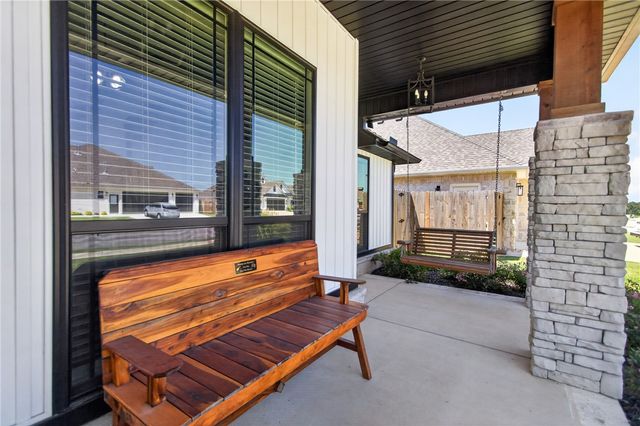 1901 Higgins Street, Pea Ridge, AR 72751