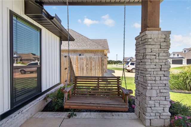 1901 Higgins Street, Pea Ridge, AR 72751