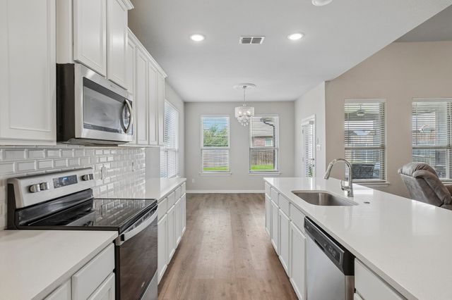 3800 Arroyo Trail, Denton, TX 76208