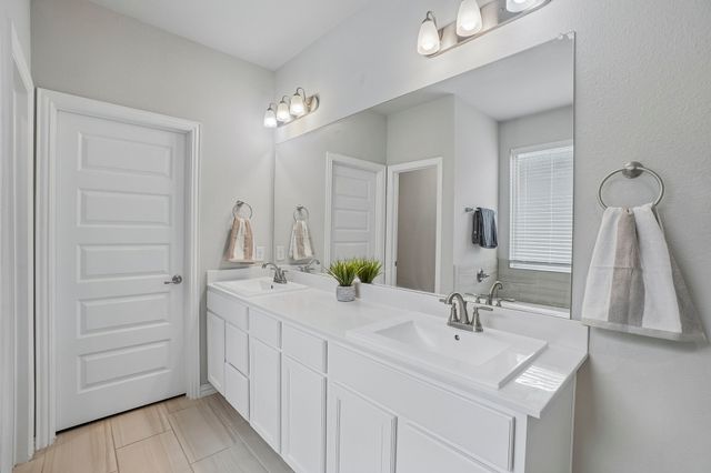 3800 Arroyo Trail, Denton, TX 76208