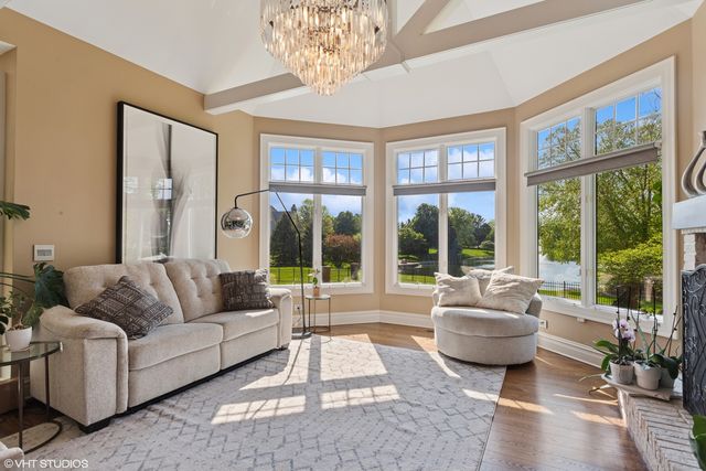 5N195 Dover Hill Road, St. Charles, IL 60175