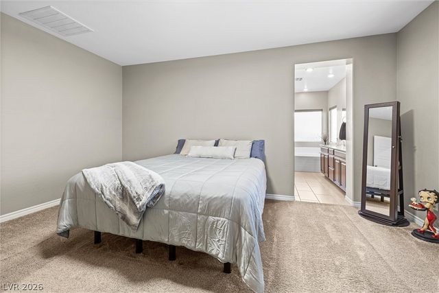 7058 Noah Raven Street, North Las Vegas, NV 89084