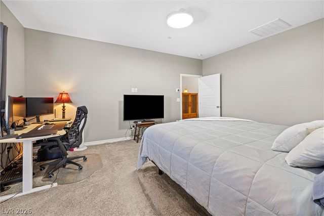 7058 Noah Raven Street, North Las Vegas, NV 89084