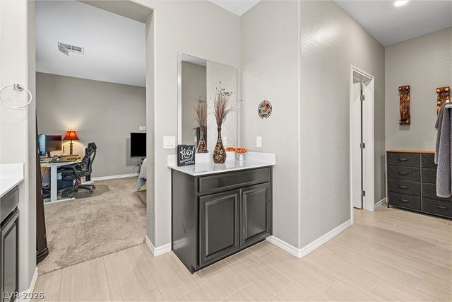 7058 Noah Raven Street, North Las Vegas, NV 89084
