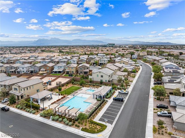 7058 Noah Raven Street, North Las Vegas, NV 89084