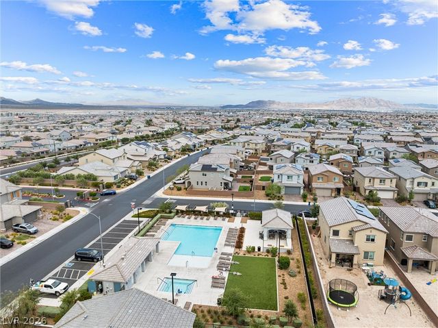7058 Noah Raven Street, North Las Vegas, NV 89084
