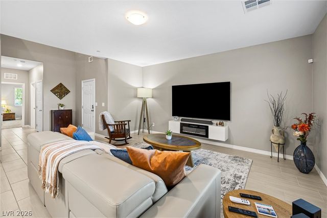 7058 Noah Raven Street, North Las Vegas, NV 89084
