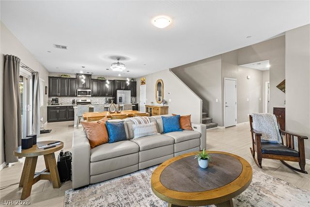 7058 Noah Raven Street, North Las Vegas, NV 89084