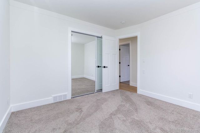 19259 Rockport Street, Roseville, MI 48066