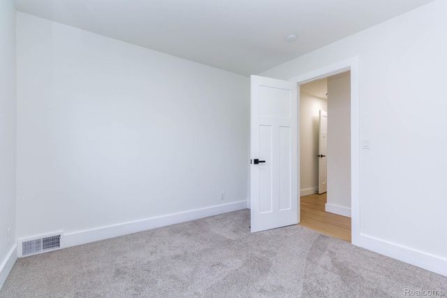 19259 Rockport Street, Roseville, MI 48066