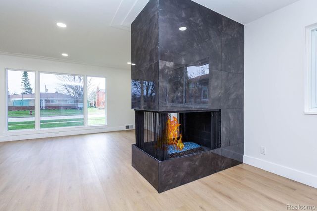 19259 Rockport Street, Roseville, MI 48066