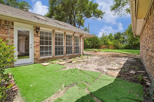 15510 Jersey Drive, Houston, TX 77040