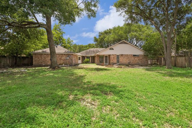 15510 Jersey Drive, Houston, TX 77040