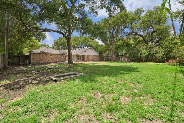 15510 Jersey Drive, Houston, TX 77040