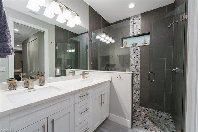 328 16th AVE NW, Naples, FL 34120