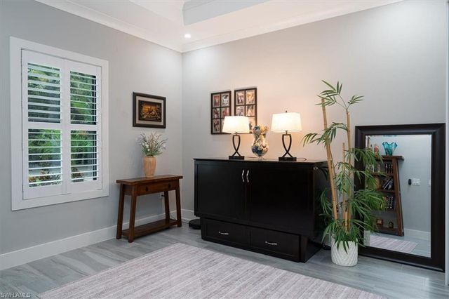 328 16th AVE NW, Naples, FL 34120