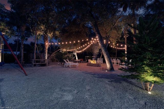 328 16th AVE NW, Naples, FL 34120