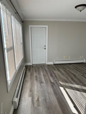 3185 Buckingham Avenue, Berkley, MI 48072
