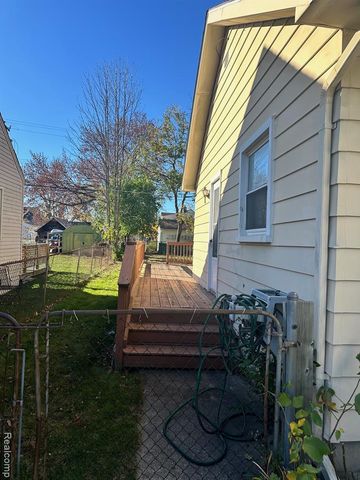 3185 Buckingham Avenue, Berkley, MI 48072