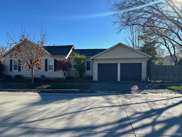 3185 Buckingham Avenue, Berkley, MI 48072