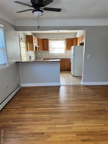 3185 Buckingham Avenue, Berkley, MI 48072