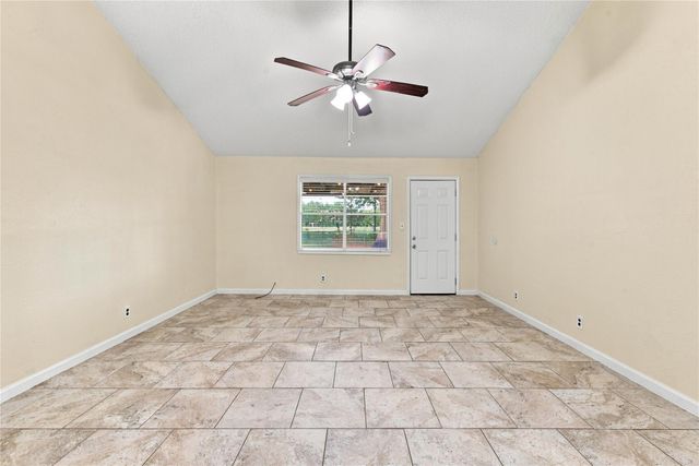 426 Corley Drive, Highlands, TX 77562