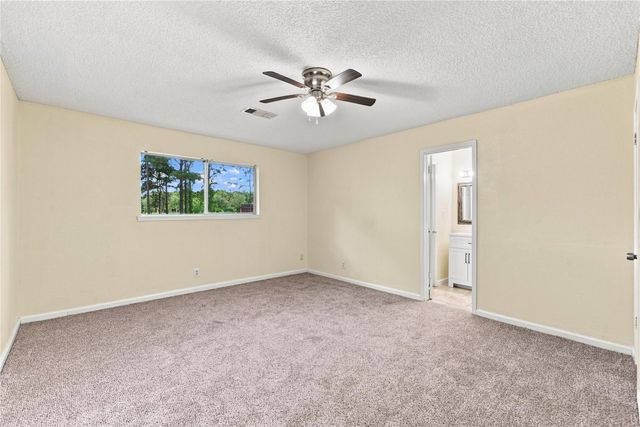 426 Corley Drive, Highlands, TX 77562