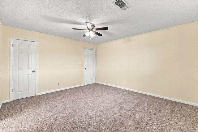 426 Corley Drive, Highlands, TX 77562