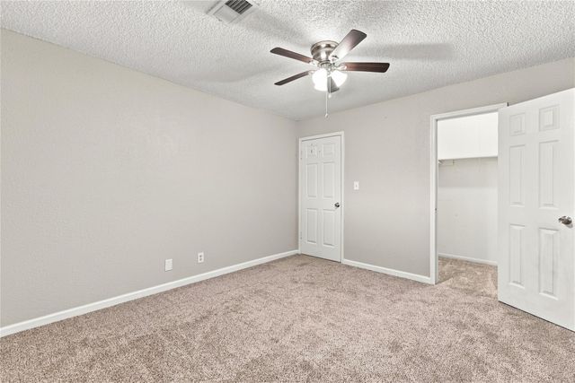 426 Corley Drive, Highlands, TX 77562