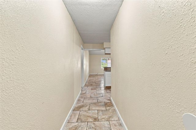 426 Corley Drive, Highlands, TX 77562