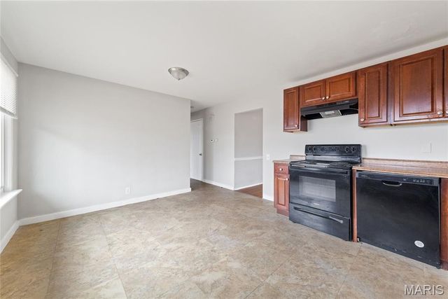 1729 Keelen Drive, St Louis, MO 63136