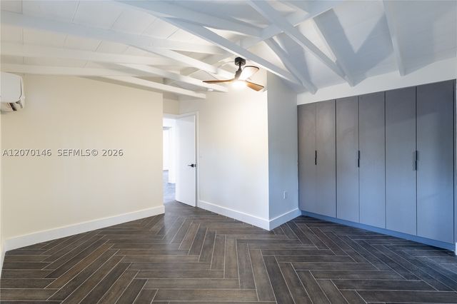 10901 NE 3rd Ave, Miami, FL 33161