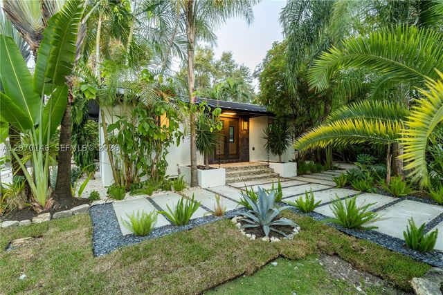 10901 NE 3rd Ave, Miami, FL 33161