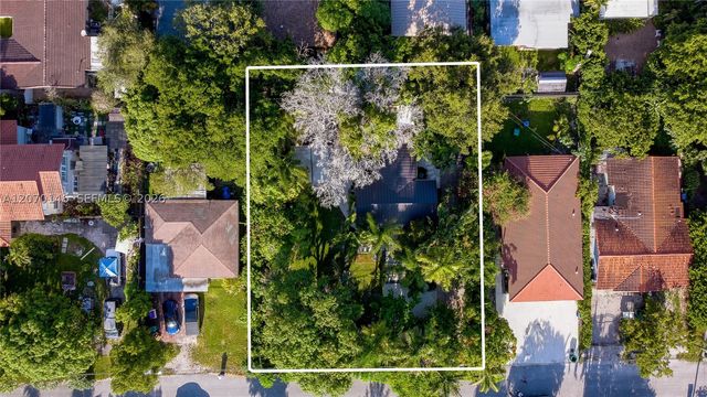 10901 NE 3rd Ave, Miami, FL 33161