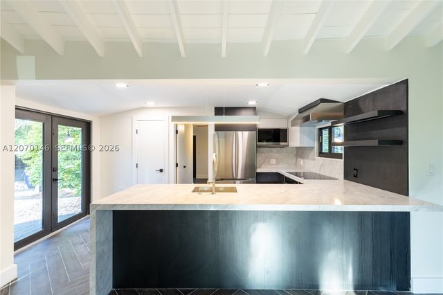 10901 NE 3rd Ave, Miami, FL 33161