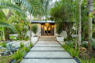 10901 NE 3rd Ave, Miami, FL 33161