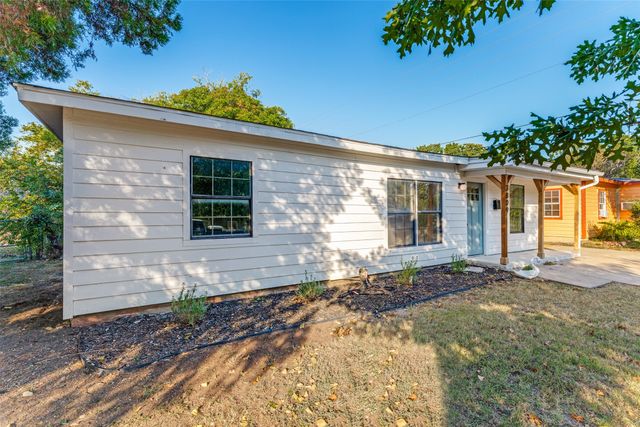3809 Grover Avenue, Fort Worth, TX 76106