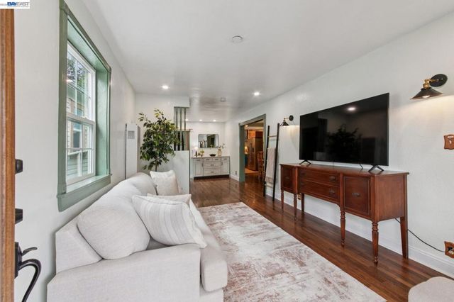 164 Miriam St, Daly City, CA 94014