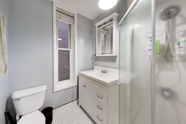 1729 W ERIE Street 2N, Chicago, IL 60622