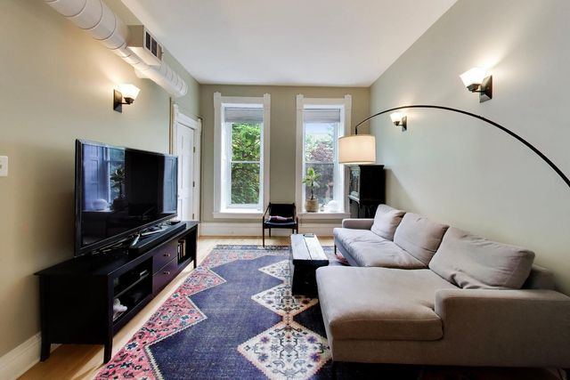 1729 W ERIE Street 2N, Chicago, IL 60622