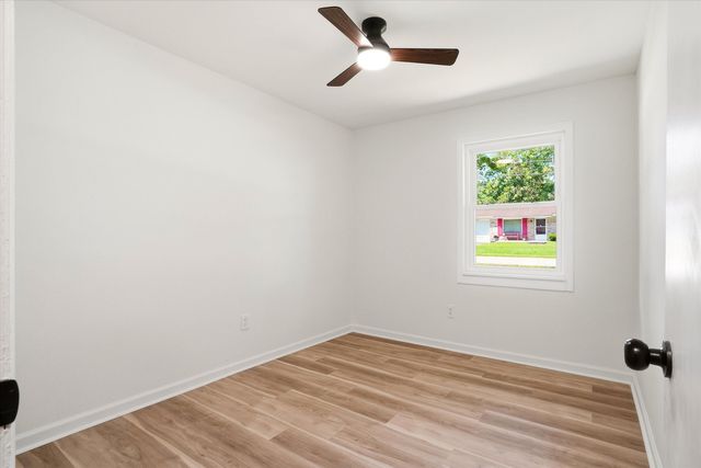 8836 Bucknell Drive, North Charleston, SC 29406