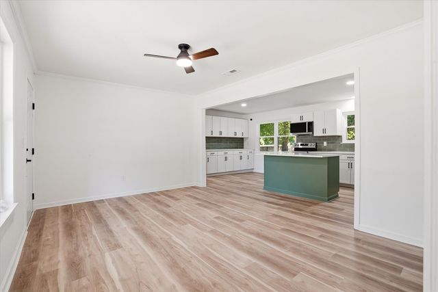8836 Bucknell Drive, North Charleston, SC 29406