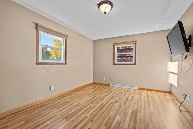 837 S LEE STREET, Appleton, WI 54915