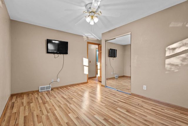 837 S LEE STREET, Appleton, WI 54915