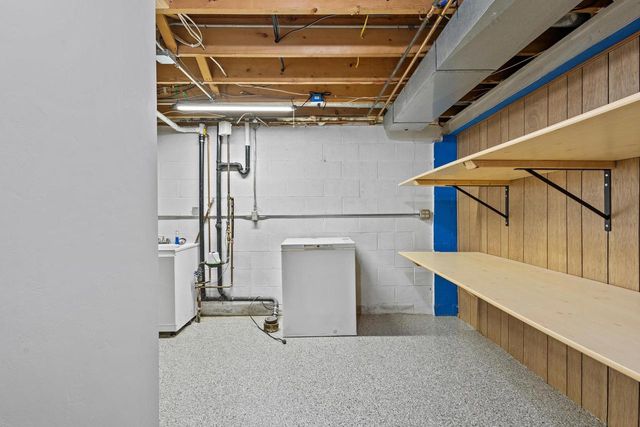 837 S LEE STREET, Appleton, WI 54915