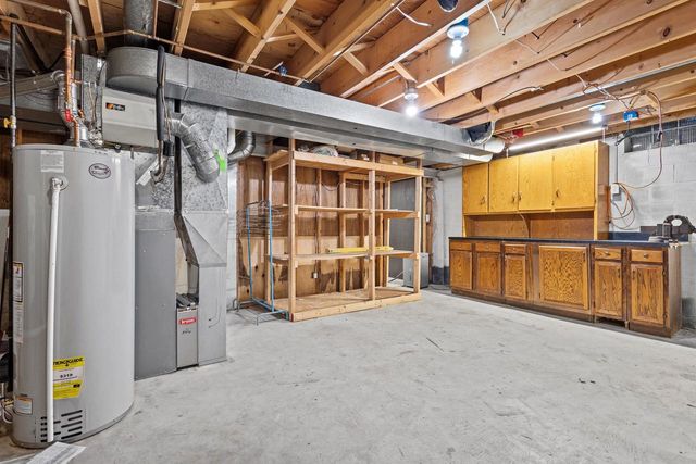 837 S LEE STREET, Appleton, WI 54915