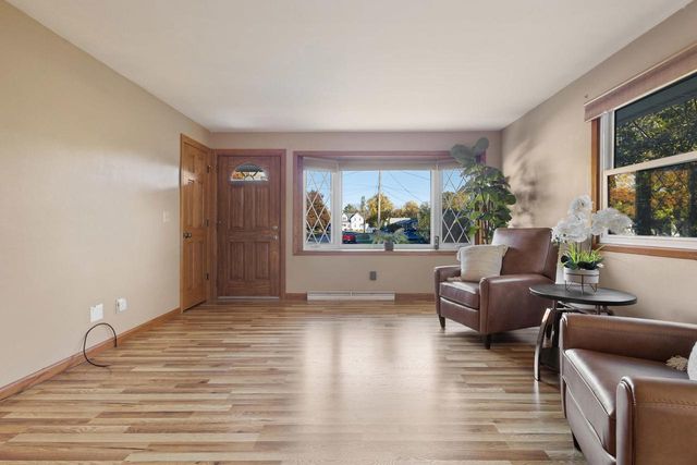 837 S LEE STREET, Appleton, WI 54915