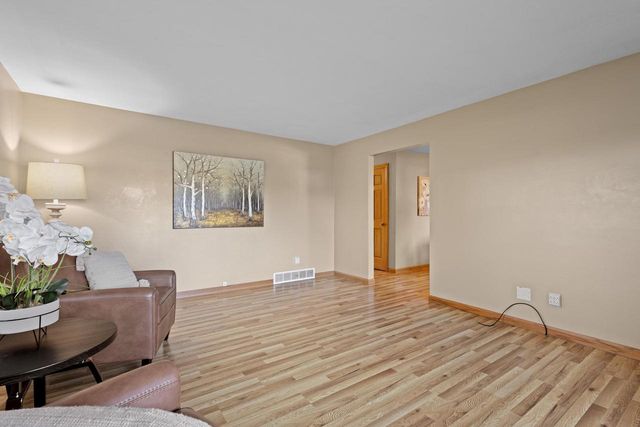 837 S LEE STREET, Appleton, WI 54915