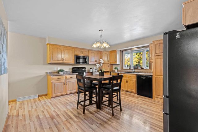 837 S LEE STREET, Appleton, WI 54915